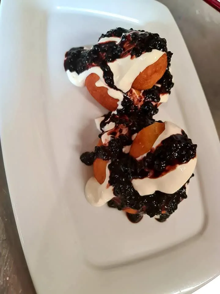 Dessert mit Früchten